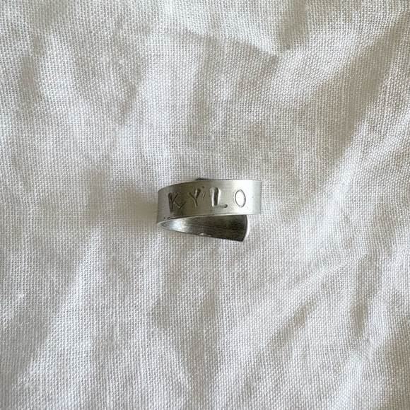 Stamped Kylo Ren Ring - Picture 1 of 2